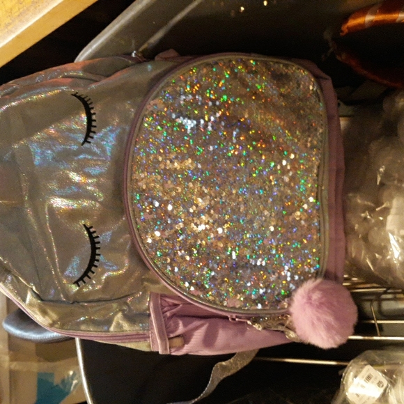 Unicorn backpack. Omg, so cute!! - Picture 1 of 4